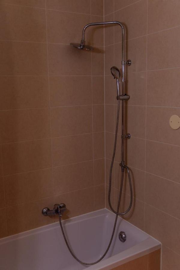 Pragio Apartment *